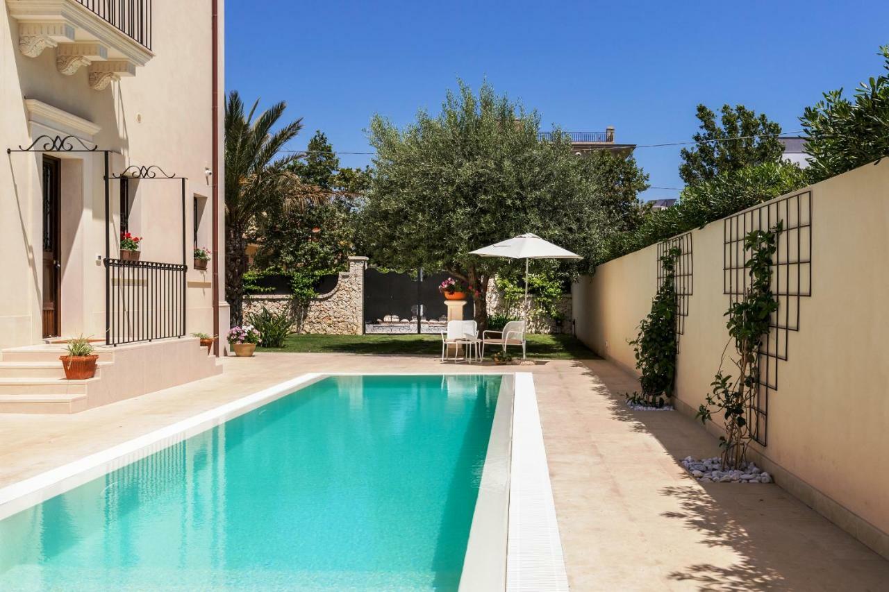 Villa Raphael Avola Exterior foto