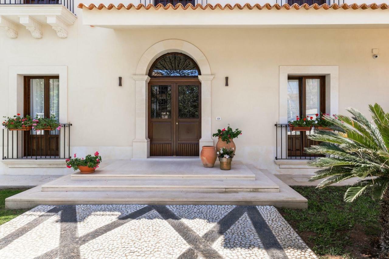 Villa Raphael Avola Exterior foto