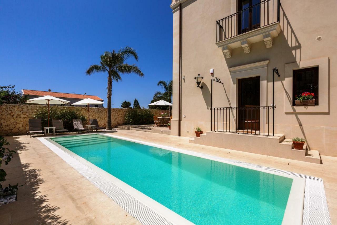 Villa Raphael Avola Exterior foto